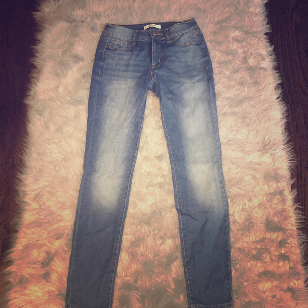 Refuge Skinny Jeans
